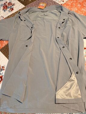 Royal Robbins City Traveler Short Sleeve Shirt Men’s Large NWT UPF 50+ Pewter